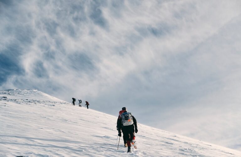 Photo Mountain climbing